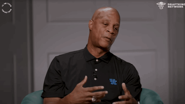 Darryl Strawberry rocks Kentucky blue (Screenshot via All The Smoke with Matt Barnes & Stephen Jackson)
